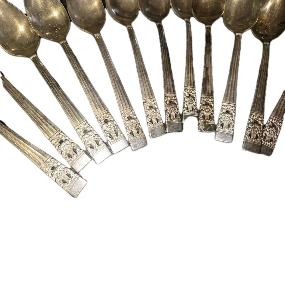 12 PC Oneida Community CORONATION Silver Plate 1936 Silverware Flatware Spoon
